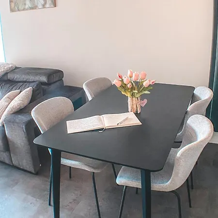 Apartment Apartment Bredene Sea Poolview - Promenade Cannes